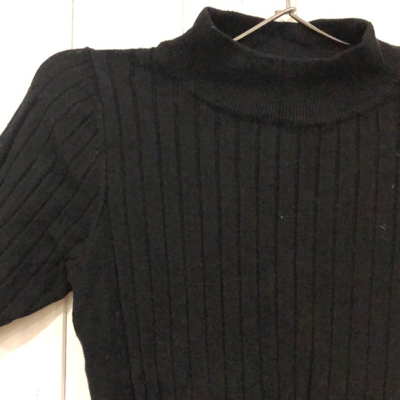 Forever 21 Tee - Picture 2 of 3